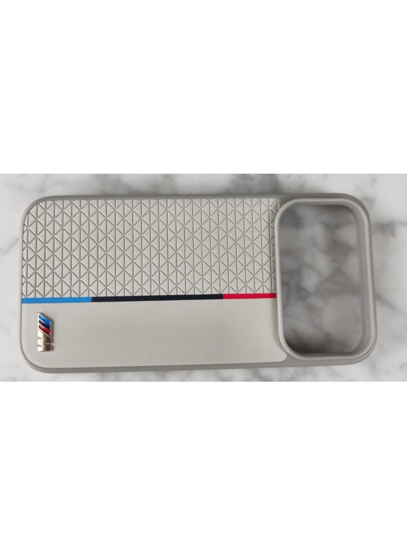 غطاء أنيق وحامي لهاتف iPhone 17 Pro Max. الخطوط الثلاثية الألوان والتشطيب الملمسي تضيف لمسة من الأناقة بينما تمنح هاتفك مظهرًا رائعًا. (رمادي) - Image 3